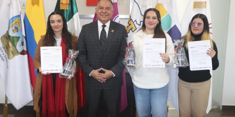 UPT recibe a estudiantes de Colombia en intercambio académico