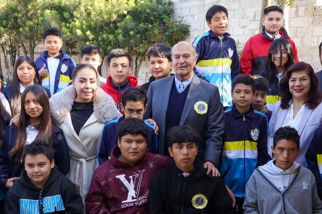 Conmemoran 30 aniversario de secundaria en Actopan