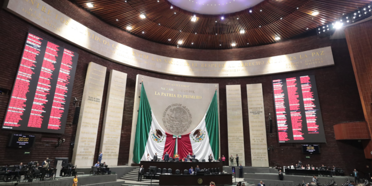 Cámara de Diputados aprueba reducir la jornada laboral a 40 horas.