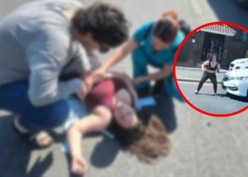 Mujer se avienta a un auto en Av. Leones, Monterrey (VIDEO)