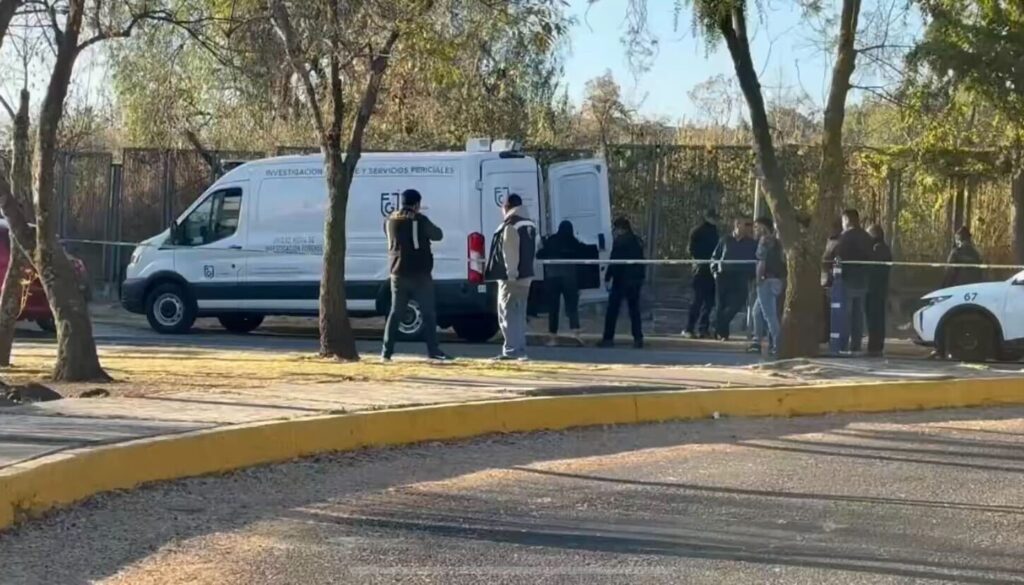 Localizan cuerpo sin vida en Ciudad Universitaria de la UNAM.