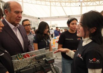 Talento hidalguense avanza al Nacional de Robótica VEX-STEM