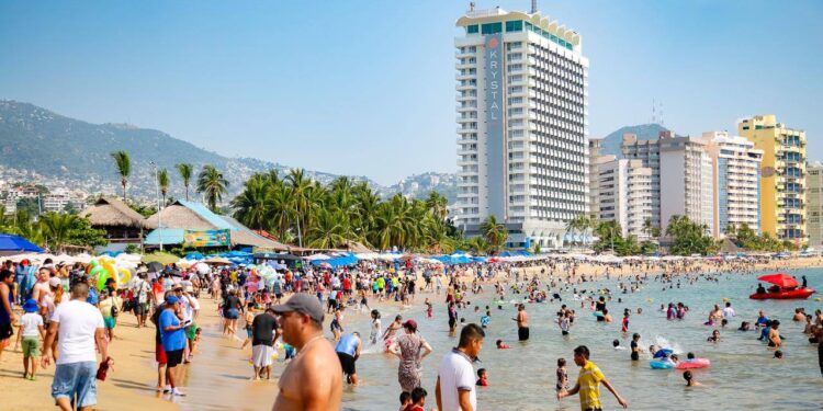Acapulco lidera la recuperación turística nacional; crece 26.6% la llegada de visitantes durante 2025
