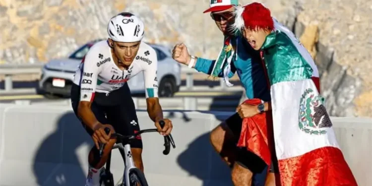 Isaac del Toro, a una etapa de ganar el Tour de la UAE