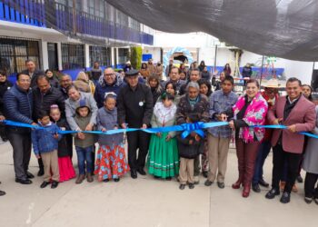 Natividad Castrejón reinaugura Centro de Atención Múltiple en Cuautepec