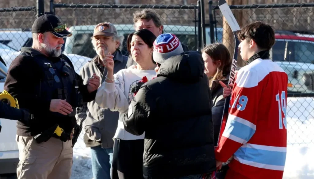 Video sobre tiroteo en pista de hockey en Rhode Island, EU