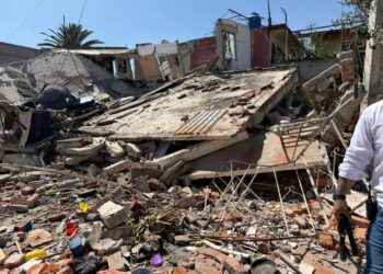 Explosión deja varios lesionados y daños materiales en Coacalco, Edomex