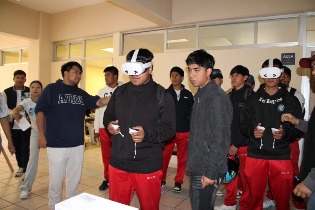 UTEC acerca su oferta educativa con Expo Halcones