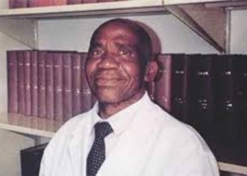 Juego de ojos: El jardinero que trasplantaba corazones.