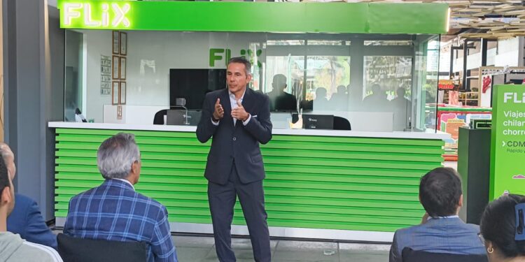 Flix abre nueva ruta, ahora llega a Explanada Puebla con costo accesible