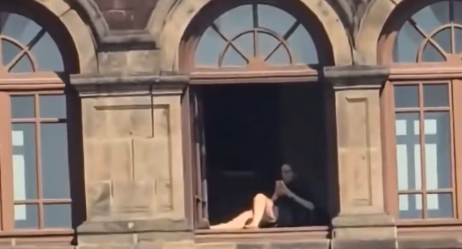 Infodemia admite que eran reales las imágenes del balcón de Palacio Nacional.