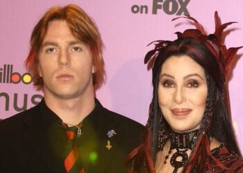 Arrestan a hijo de Cher por altercado en escuela privada