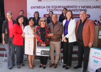 Hidalgo fortalece formación docente con entrega de equipamiento