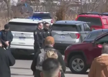 Policía de Michigan responde a tirador activo en una sinagoga del Templo Israel.