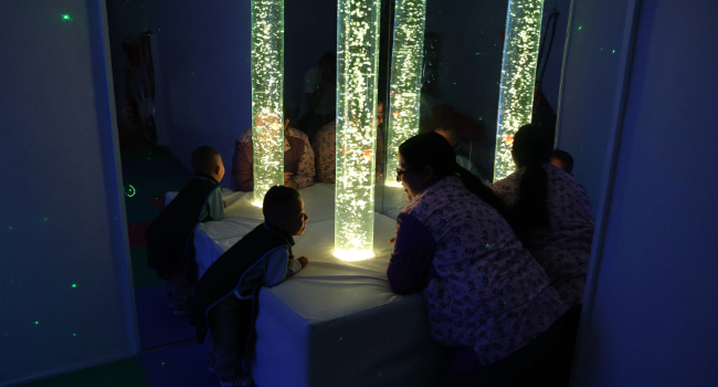 Fortalece Hidalgo atención educativa para estudiantes con autismo.