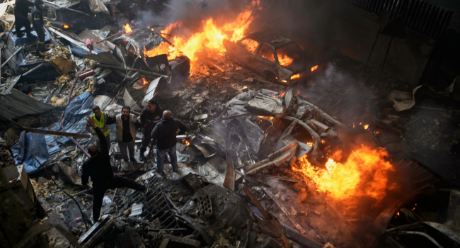 Irán es bombardeado por Israel tras pactar alto al fuego (VIDEO).