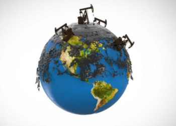 Precio del petróleo sube más de 7% tras anuncio de Trump sobre la guerra.