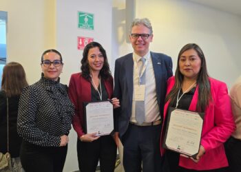 UPE recibe Mención Honorífica en el Premio de Excelencia Dual 2026