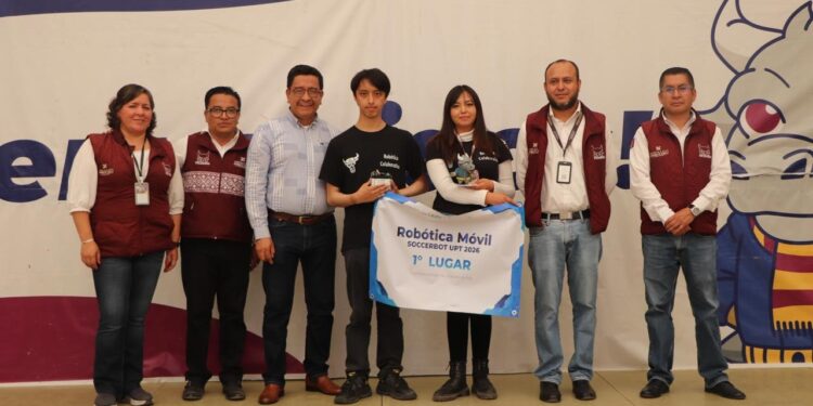 UPT realiza torneo de robótica móvil