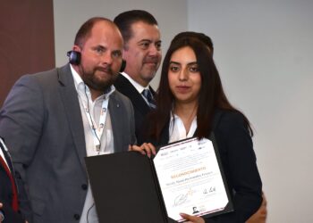 Egresada de ITESA obtiene segundo lugar en Premio de Excelencia Dual