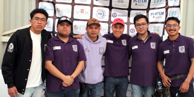 Estudiantes de la Politécnica de Pachuca representarán a México en el Mundial de Robótica