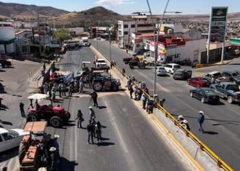 Fijan 15 demandas al gobierno tanto campesinos y transportista