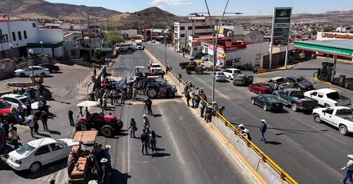 Fijan 15 demandas al gobierno tanto campesinos y transportista