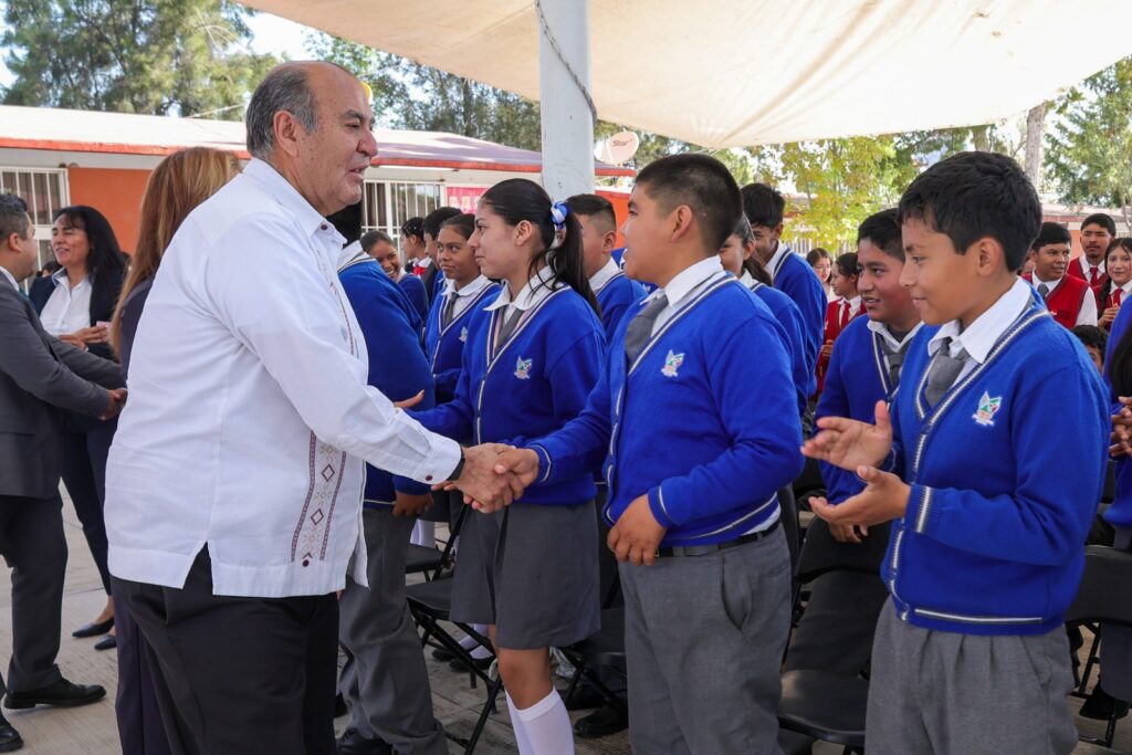 Fortalece SEPH escuelas de Tecozautla con inversión superior a 4 mdp