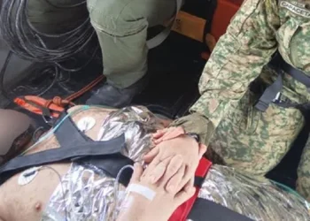 Lucha por sobrevivir de minero, conmociona a los mexicanos