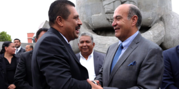 Realizan homenaje cívico a Benito Juárez.