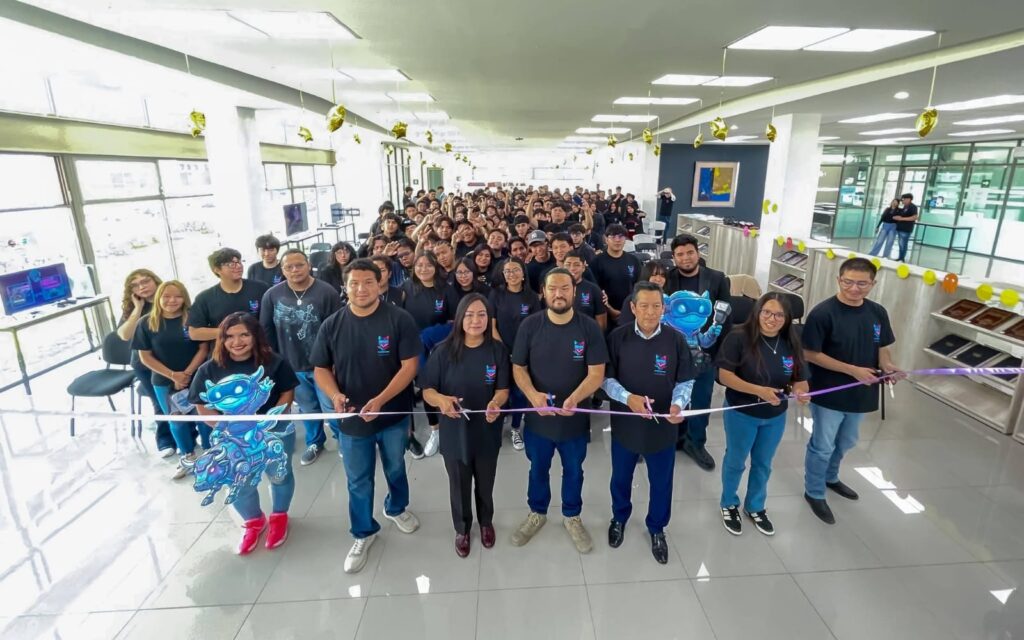 UTVAM fortalece habilidades digitales con jornada Cybervibe