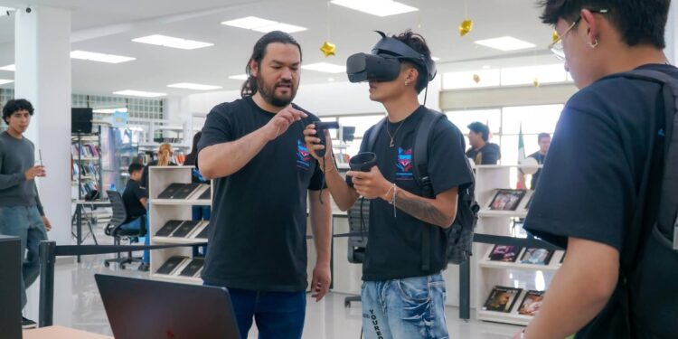 UTVM fortalece habilidades digitales con jornada Cybervibe