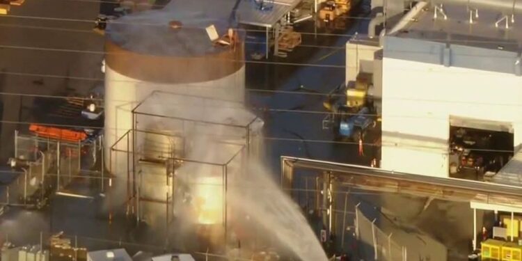 Eliminan riesgo de explosión de tanque en California