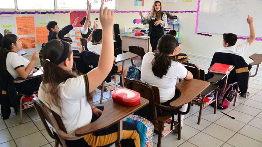 Mario Delgado: Aulas abiertas sin propósito pedagógico; Nueva Escuela Mexicana ¿cantidad o calidad?