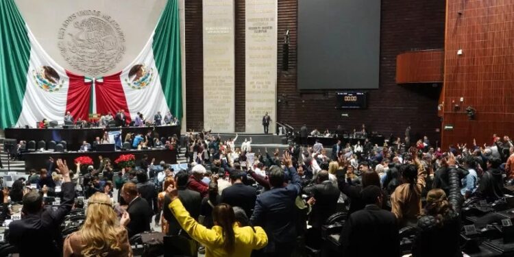 Madruguete legislativo: Morena abre la puerta a la reelección de magistrados electorales