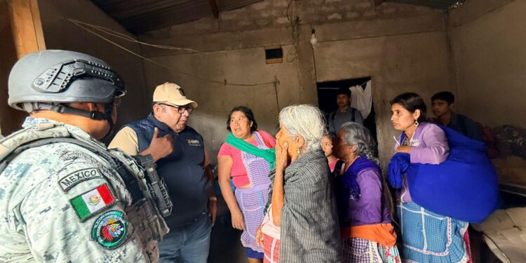 Reportan 96 desplazados en Chilapa por pugna entre “Los Ardillos” y “Los Tlacos”
