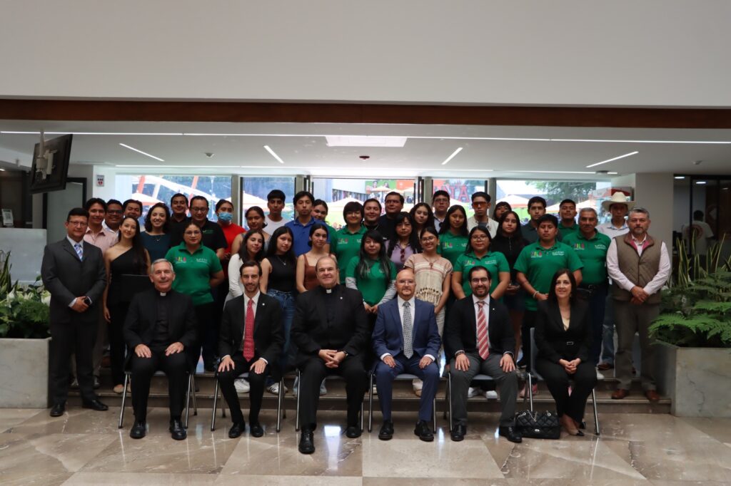 UICEH y Universidad Anáhuac México concretan alianza estratégica