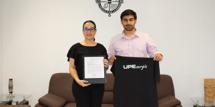Estudiante de la UPE se integra a operaciones estratégicas de PEMEX