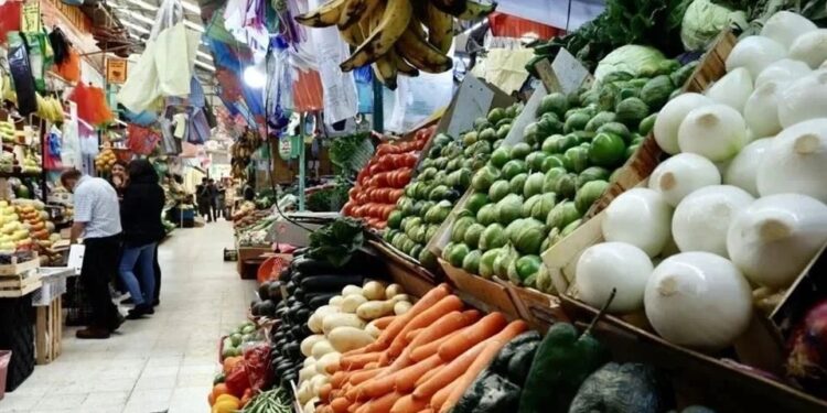 Inflación cede apenas, pero el bolsillo de los mexicanos sigue bajo presión