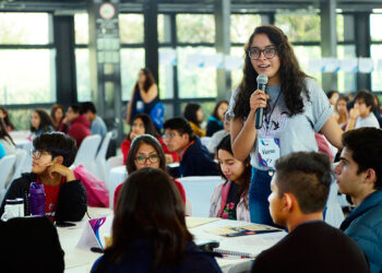 Jóvenes mexicanos retrasan independencia, pareja e hijos: Inegi