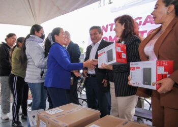 IHE fortalece espacios escolares en Actopan