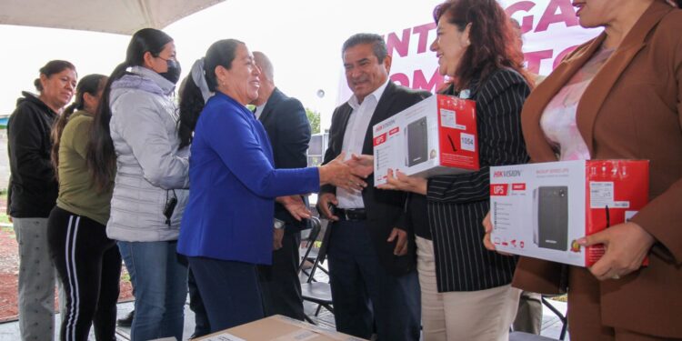 IHE fortalece espacios escolares en Actopan