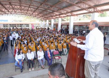 Gobierno de Hidalgo invierte 7.6 mdp en escuelas de Chapantongo y Alfajayucan
