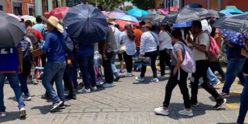 CNTE radicaliza protestas en Oaxaca y amenaza con paralizar vías estratégicas