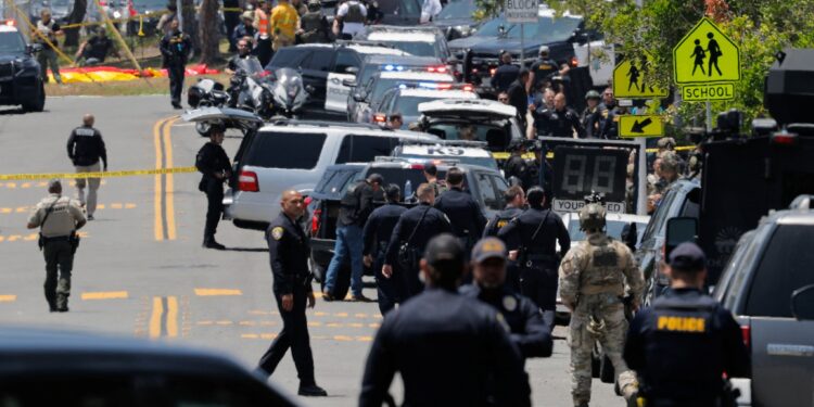 Tiroteo en mezquita de San Diego deja cinco muertos; posible crimen de odio