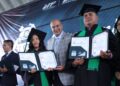 Natividad Castrejón encabeza entrega de 214 títulos profesionales en la UTMZ