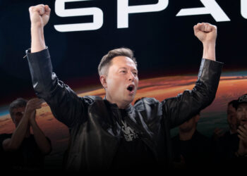 Elon Musk se convierte en el primer billonario del mundo tras debut bursátil de SpaceX