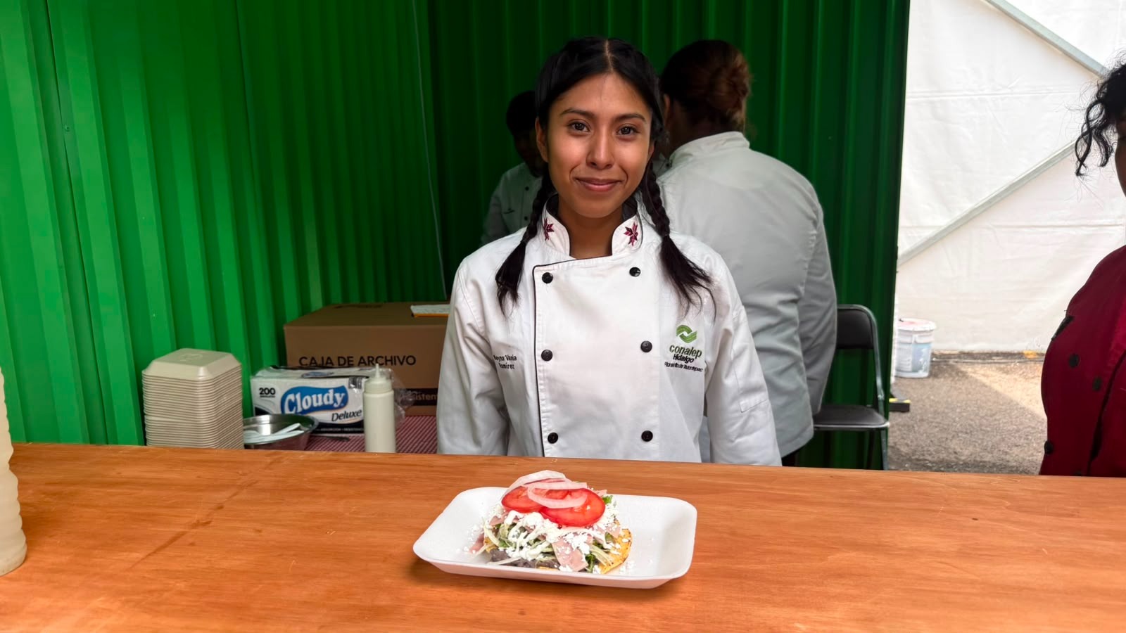 Llevan estudiantes de CONALEP sabores de Hidalgo a muestra gastronómica nacional
