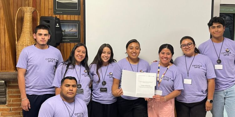 UTEC participa en encuentro latinoamericano de óptica y fotónica