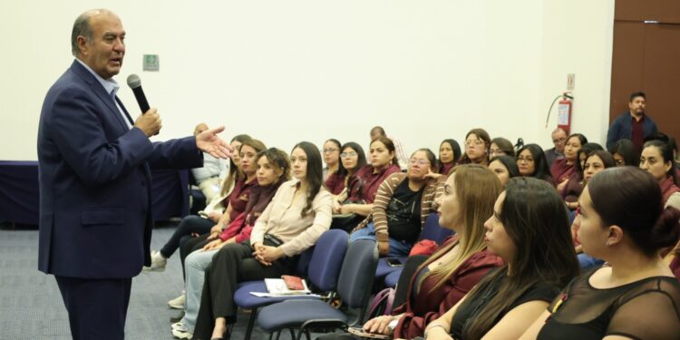 Capacita IHE a psicólogos para fortalecer el bienestar socioemocional en las escuelas